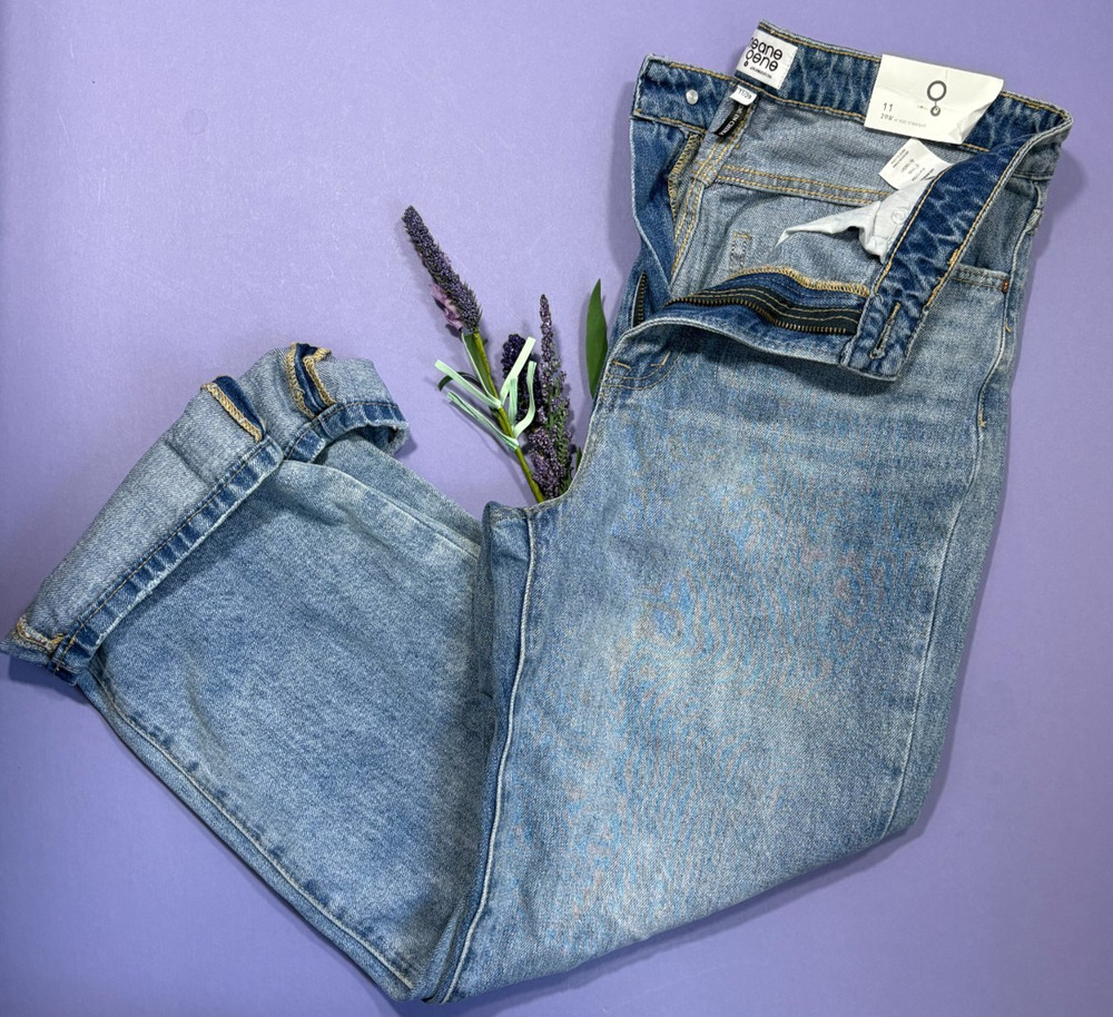 Insane Gene Jeans Women's Hi-Rise Ankle Straight Light Wash Size 11/29 NWT